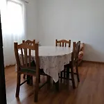 Nana Biograd Na Moru
