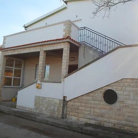 Apartman Nana