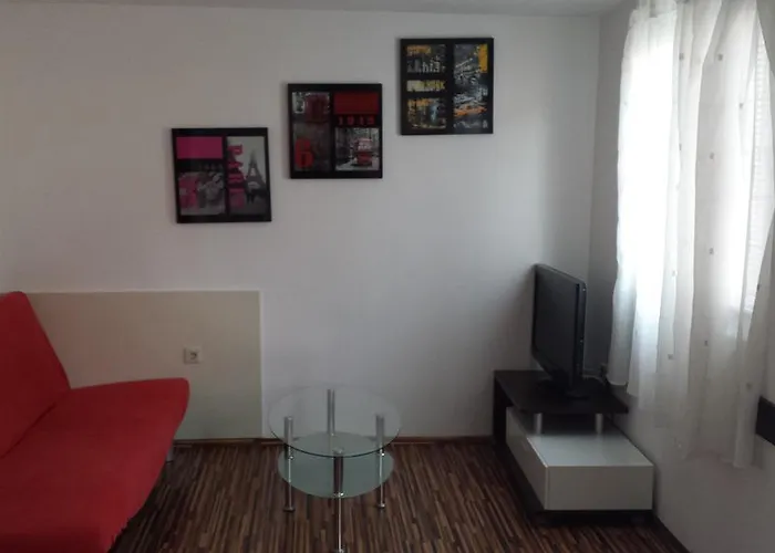 Nana Apartman
