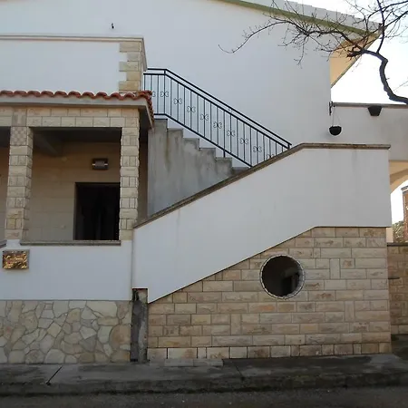 Nana * Biograd Na Moru