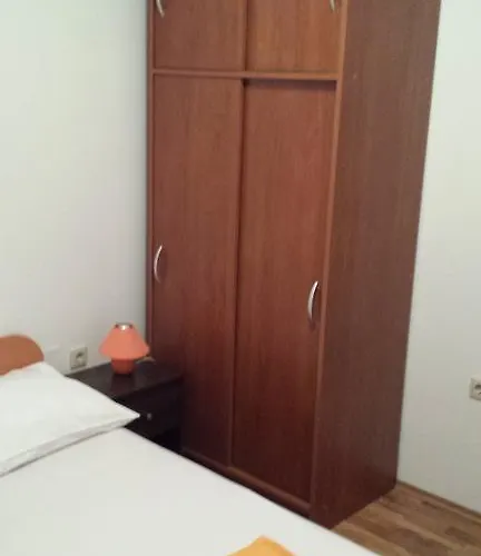 Nana * Biograd Na Moru